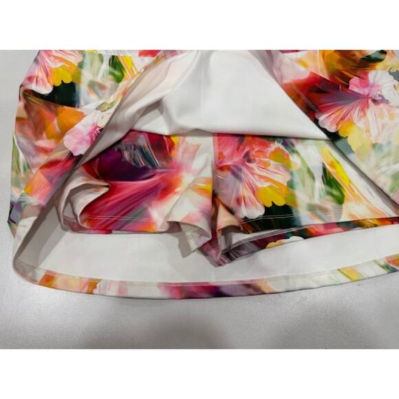 Daily Practice Floral Printed Mini Skort - Picture 2 of 3